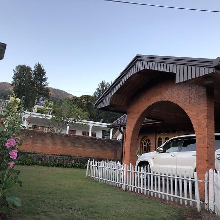 Bungalow 28 Hotel Nuwara Eliya Buitenkant foto